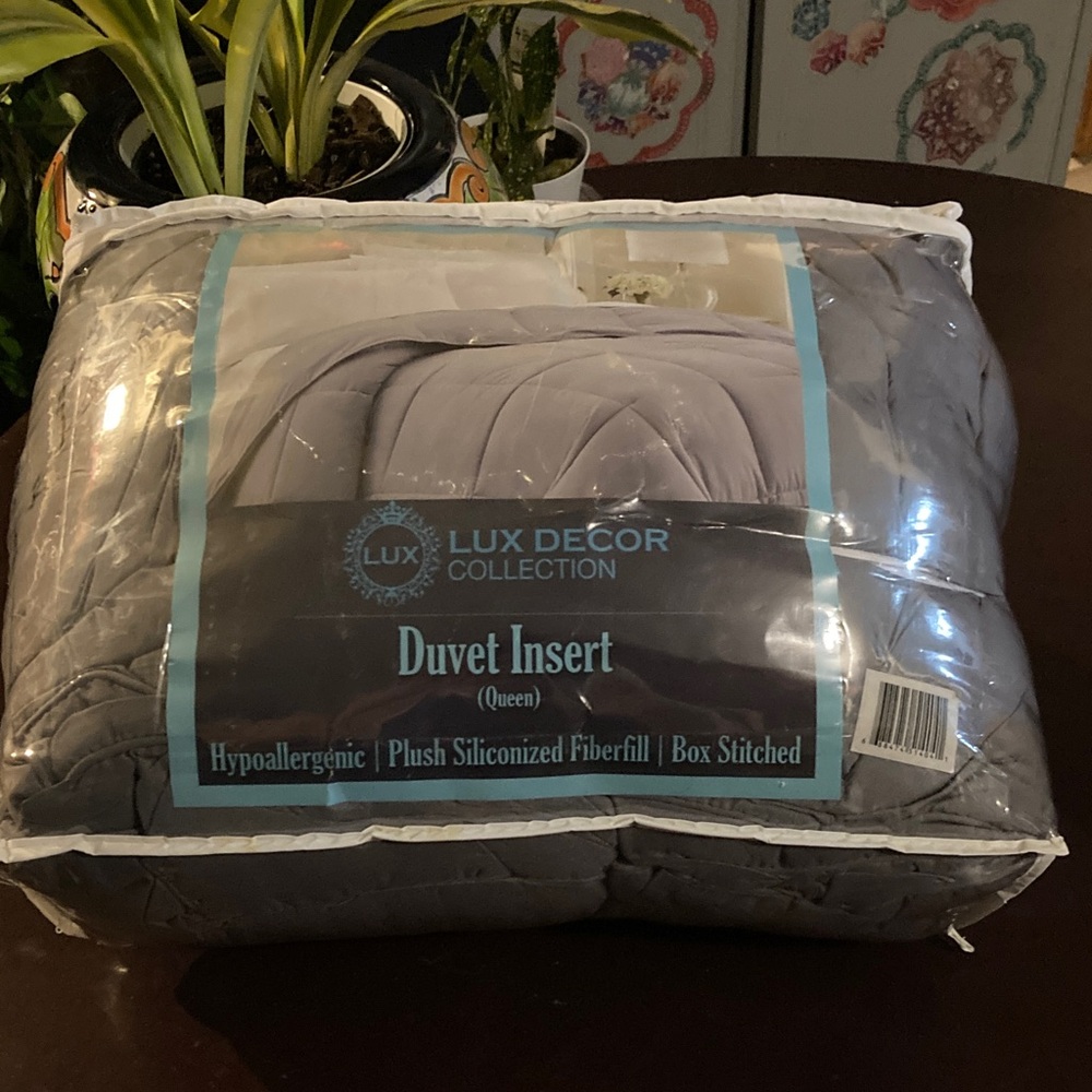 Gray Duvet Insert Hypoallergenic Siliconized Fiberfill New without tags